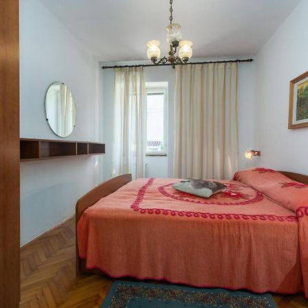 Anamarija Apartments Near The Beach And The Fantastic Adria Sea With Over 10 Small Islands Close By Funtana Exterior foto